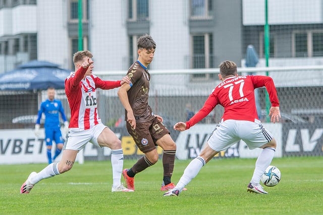 莱默尔：拜仁永远是个竞争激烈的鲨鱼池，必须拿出好的表现